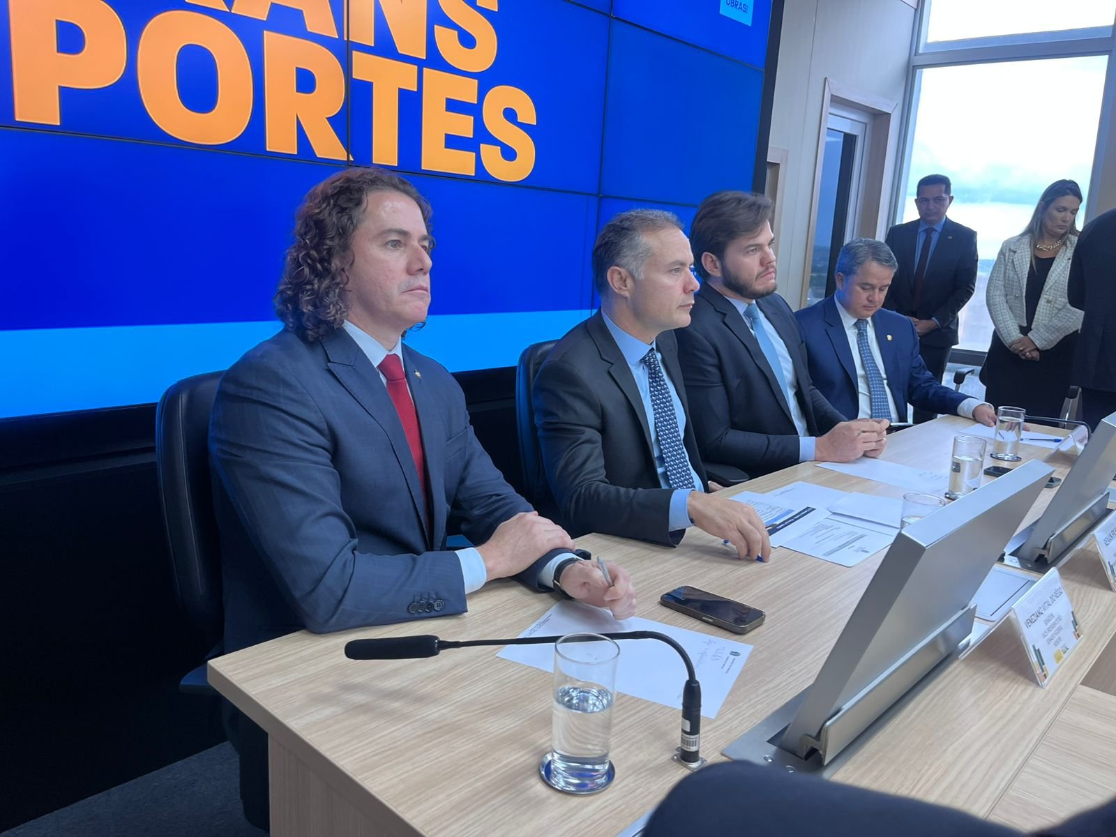 Ministro Renan Filho Garante A Veneziano R$ 100 Milhões Para Adequação Da Malha Ferroviária Do Vlt De Campina Grande